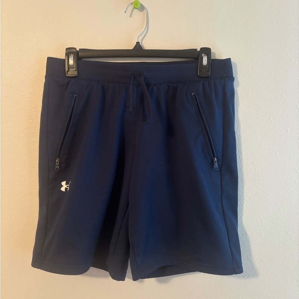 Under Armour Youth extra large Navy Blue Athletic Shorts